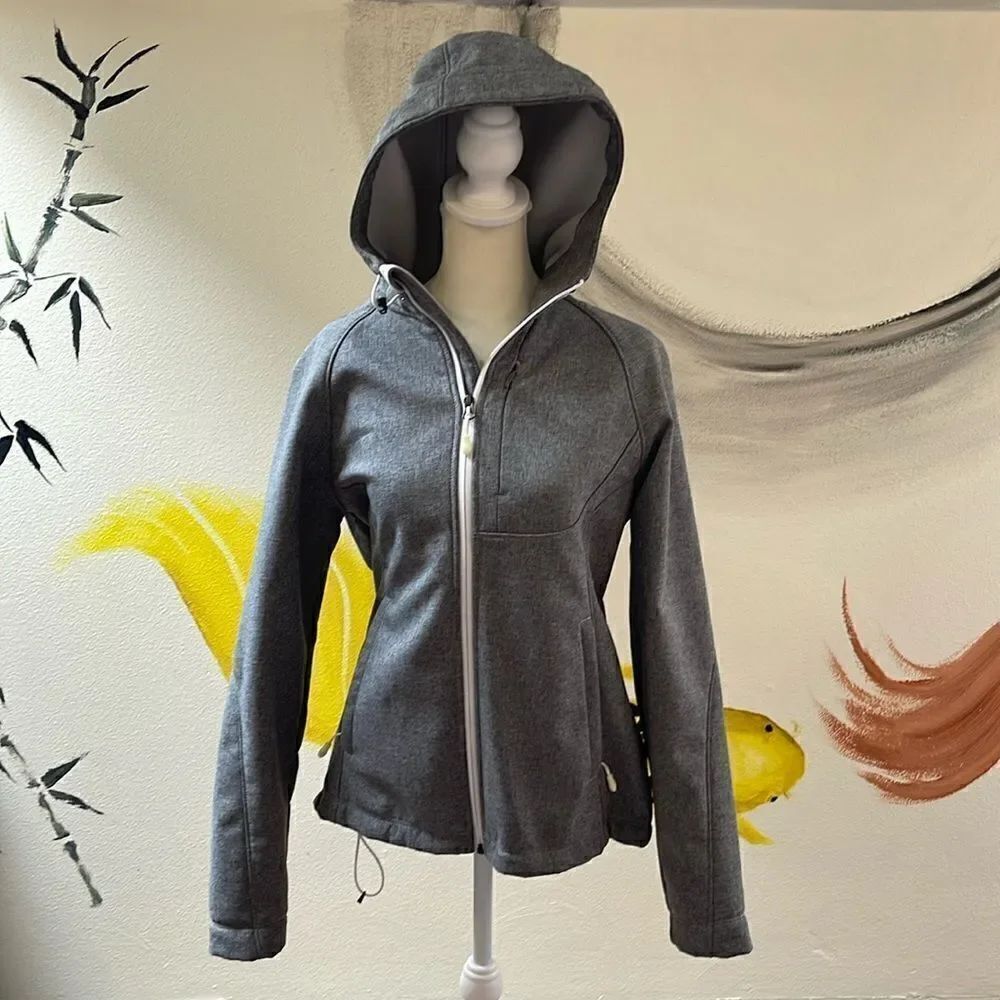 Kirkland Signature fleece lined zip up hoodie jacket. Size Medium.